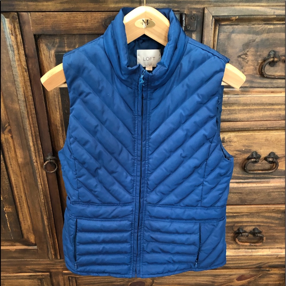 Blue LOFT insulated zipper vest